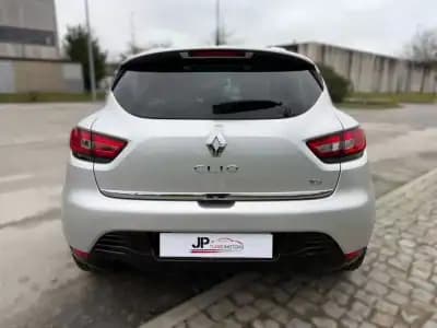 Sell Renault Clio 2016 - 8750 EUR, 163500 km - AUTO.MOTO.pt