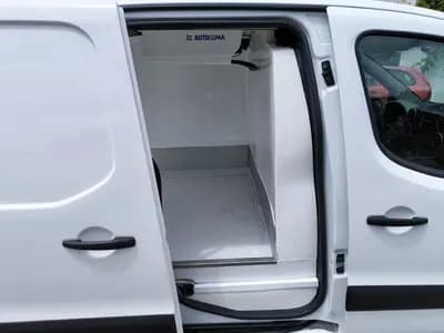 Sell Citroën Berlingo 1.6 HDI L2 3L FRIO + ISOTERMICA 2016 - 14950 EUR, 292742 km - AUTO.MOTO.pt