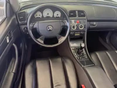 Vendo Mercedes-Benz CLK 230 1999 - 9990 EUR, 111847 km - AUTO.MOTO.pt