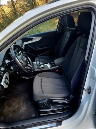 Vendo Audi A4 Avant 2017 - 22990 EUR, 183300 km - AUTO.MOTO.pt