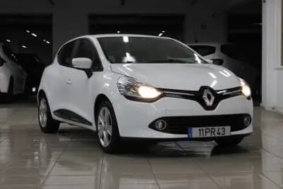 Sell Renault Clio 2015 - 7900 EUR, 146950 km - AUTO.MOTO.pt