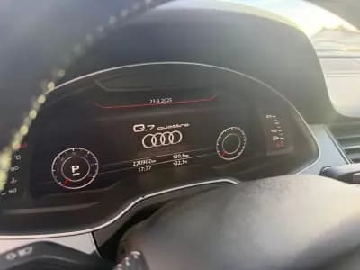 Vendo Audi Q7 2015 - 32900 EUR, 220901 km - AUTO.MOTO.pt