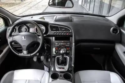 Vendo Peugeot 3008 2012 - 7990 EUR, 286405 km - AUTO.MOTO.pt