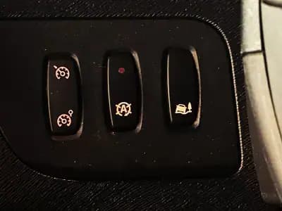 Vendo Renault Kangoo 2021 - 10990 EUR, 174000 km - AUTO.MOTO.pt