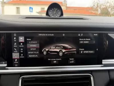 Vendo Porsche Panamera 2017 - 58990 EUR, 114000 km - AUTO.MOTO.pt