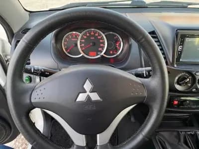 Sell Mitsubishi L200 2014 - 17990 EUR, 304000 km - AUTO.MOTO.pt