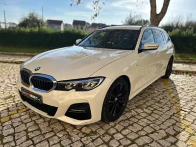 Vendo BMW 330 2019 - 30000 EUR, 210000 km - AUTO.MOTO.pt