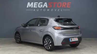 Vendo Peugeot 208 2024 - 16450 EUR, 29000 km - AUTO.MOTO.pt