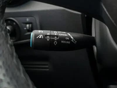 Sell MG ZS 2020 - 19250 EUR, 15000 km - AUTO.MOTO.pt