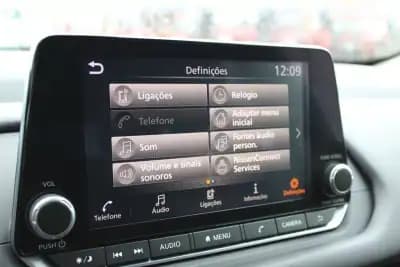 Vendo Nissan Qashqai 2023 - 25900 EUR, 42638 km - AUTO.MOTO.pt