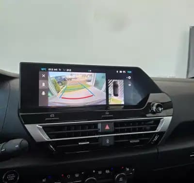 Vendo Citroën C4 2024 - 18950 EUR, 18475 km - AUTO.MOTO.pt