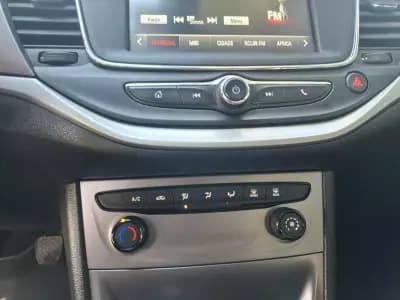 Sell Opel Astra Sports Tourer 2017 - 8900 EUR, 231400 km - AUTO.MOTO.pt