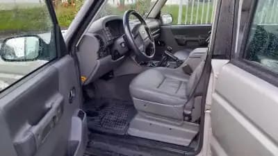 Sell Land Rover Discovery 2001 - 21900 EUR, 279000 km - AUTO.MOTO.pt