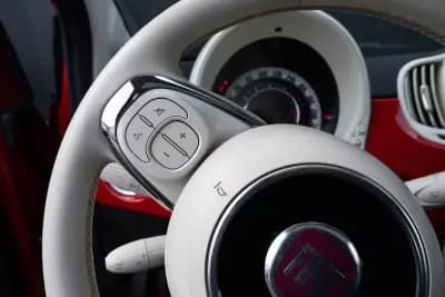 Vendo Fiat 500 2021 - 9999 EUR, 110500 km - AUTO.MOTO.pt