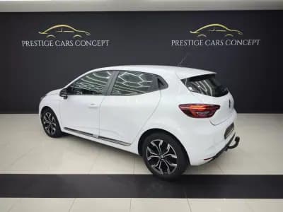 Sell Renault Clio 2020 - 13450 EUR, 185157 km - AUTO.MOTO.pt