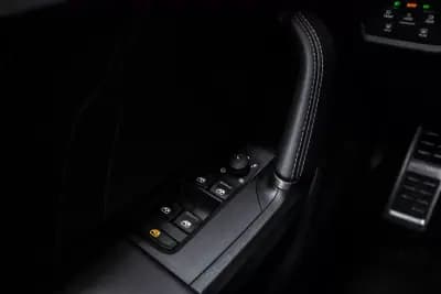 Sell Cupra Leon 2024 - 44990 EUR, 21773 km - AUTO.MOTO.pt