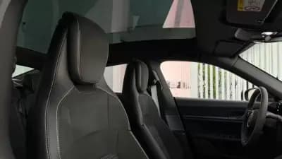 Vendo Porsche Taycan 2024 - 82000 EUR, 38405 km - AUTO.MOTO.pt