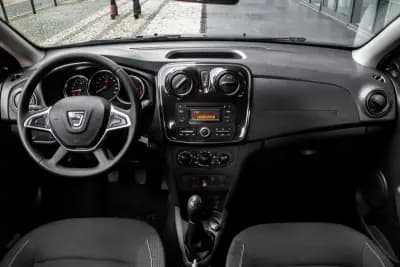 Vendo Dacia Sandero 2018 - 8350 EUR, 91565 km - AUTO.MOTO.pt