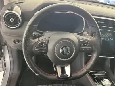 Vendo MG ZS 2021 - 22900 EUR, 41000 km - AUTO.MOTO.pt