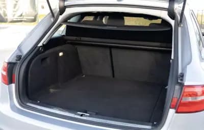 Vendo Audi A4 Avant 2014 - 14900 EUR, 277000 km - AUTO.MOTO.pt