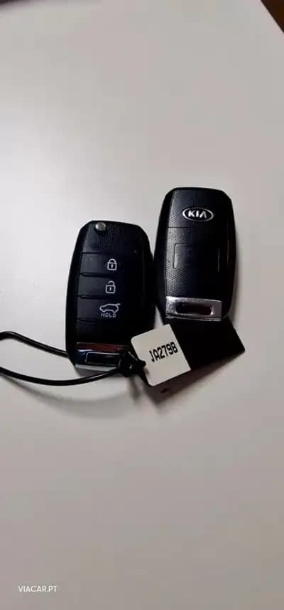 Sell Kia Picanto 2017 - 8350 EUR, 40643 km - AUTO.MOTO.pt