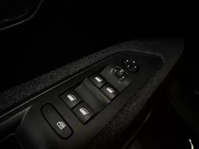 Vendo Peugeot 3008 2021 - 19990 EUR, 107500 km - AUTO.MOTO.pt