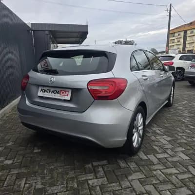 Vendo Mercedes-Benz A 160 2014 - 12950 EUR, 285717 km - AUTO.MOTO.pt