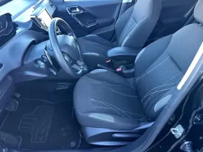 Vendo Peugeot 208 2013 - 10990 EUR, 129992 km - AUTO.MOTO.pt