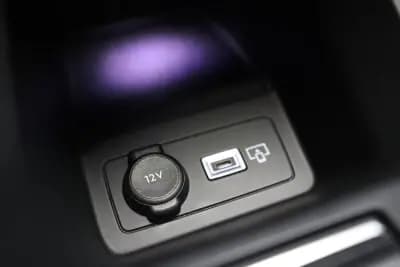 Vendo Peugeot 308 2021 - 24900 EUR, 75000 km - AUTO.MOTO.pt