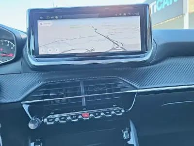 Vendo Peugeot 2008 2024 - 20700 EUR, 24657 km - AUTO.MOTO.pt