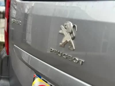 Sell Peugeot Rifter 2018 - 20900 EUR, 64900 km - AUTO.MOTO.pt