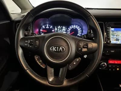 Sell Kia Carens 2016 - 16500 EUR, 115211 km - AUTO.MOTO.pt