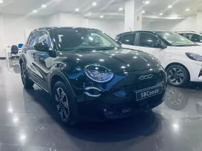 Vendo Fiat 600 2025 - 23800 EUR, 17707 km - AUTO.MOTO.pt