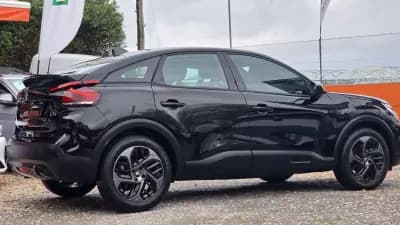 Vendo Citroën C4 2023 - 17950 EUR, 21950 km - AUTO.MOTO.pt