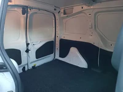 Vendo Citroën Berlingo 2017 - 8500 EUR, 331000 km - AUTO.MOTO.pt
