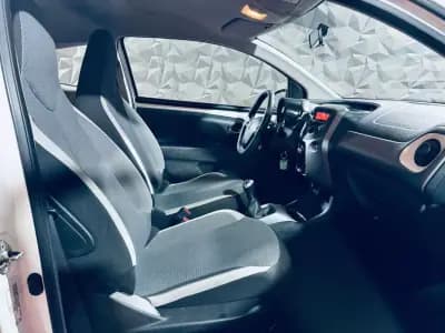 Vendo Toyota Aygo 2020 - 11750 EUR, 134443 km - AUTO.MOTO.pt