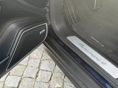 Vendo Porsche Panamera 2017 - 58990 EUR, 114000 km - AUTO.MOTO.pt