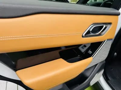 Sell Land Rover Range Rover Velar 2018 - 59999 EUR, 190000 km - AUTO.MOTO.pt