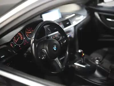 Vendo BMW 318 2014 - 15990 EUR, 248000 km - AUTO.MOTO.pt