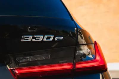 Vendo BMW 330 2022 - 30000 EUR, 154565 km - AUTO.MOTO.pt