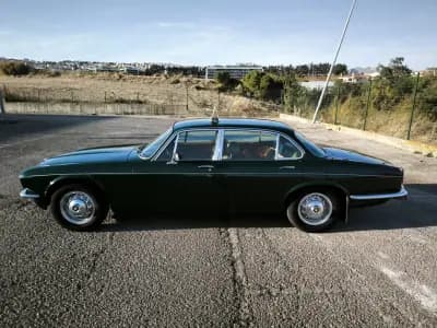 Sell Jaguar XJ6 1976 - 24950 EUR, 47777 km - AUTO.MOTO.pt