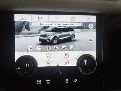 Vendo Land Rover Range Rover Velar 2018 - 34450 EUR, 154350 km - AUTO.MOTO.pt
