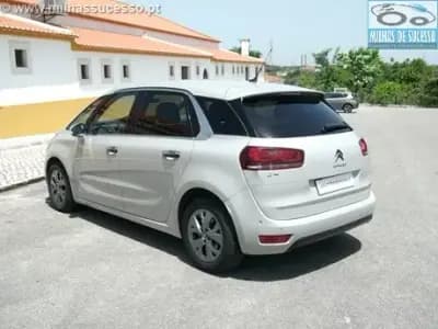Vendo Citroën C4 Picasso 2017 - 14250 EUR, 154000 km - AUTO.MOTO.pt