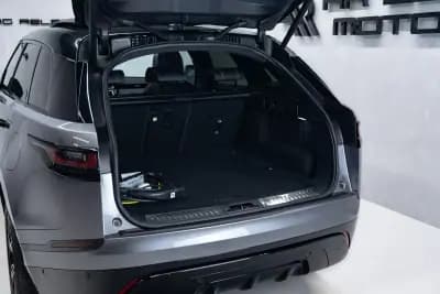 Vendo Land Rover Range Rover Velar 2025 - 55950 EUR, 51000 km - AUTO.MOTO.pt