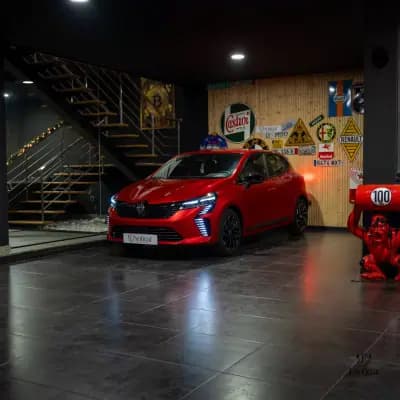 Vendo Renault Clio 2025 - 17900 EUR, 6300 km - AUTO.MOTO.pt