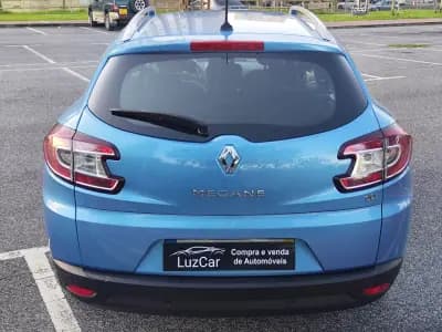 Vendo Renault Mégane Sport Tourer 2014 - 9980 EUR, 92200 km - AUTO.MOTO.pt