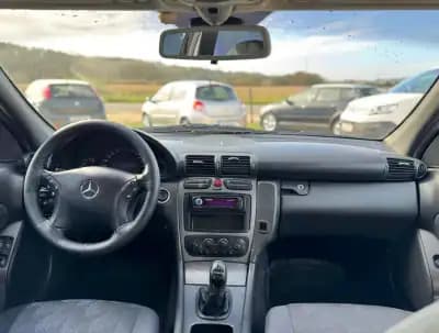 Sell Mercedes-Benz C 200 2001 - 6450 EUR, 253373 km - AUTO.MOTO.pt