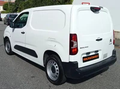 Sell Citroën Berlingo 2020 - 12990 EUR, 127200 km - AUTO.MOTO.pt