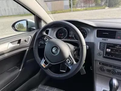 Vendo Volkswagen Golf 2016 - 16490 EUR, 148200 km - AUTO.MOTO.pt