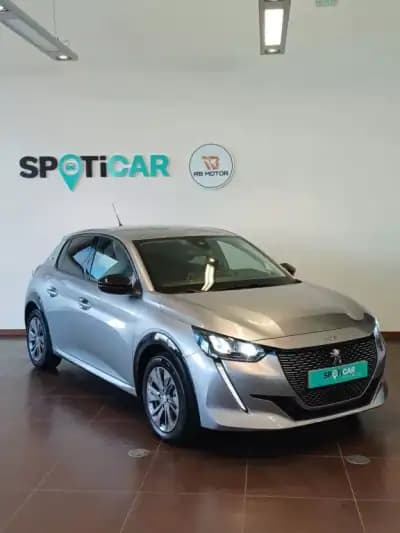 Vendo Peugeot 208 2023 - 27000 EUR, 24150 km - AUTO.MOTO.pt